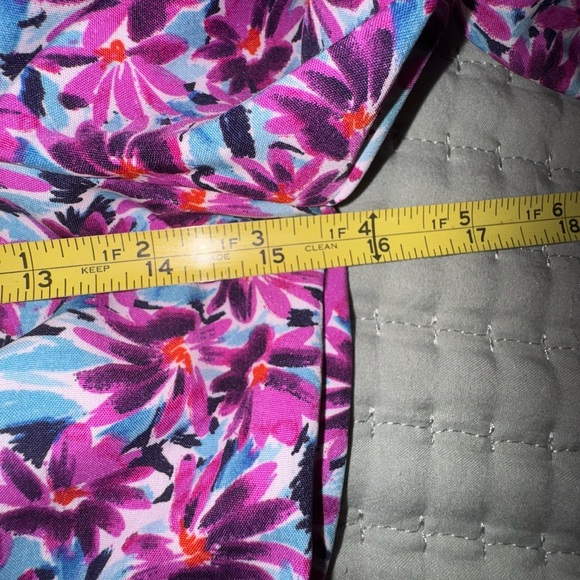 Lush Floral Long Puff Sleeve Cropped Top Size S. NWT - Picture 11 of 12